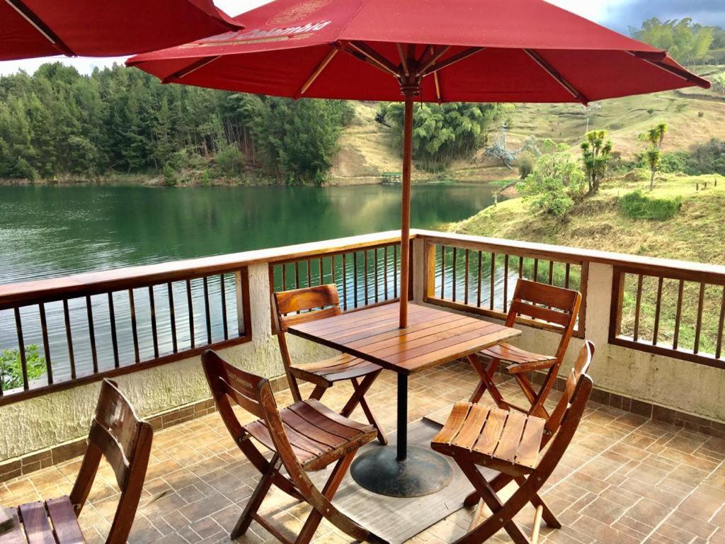 Villa Finca Santa Monica Guatape Privada Lujosa Piscina Jacuzzi Sauna Muelle Represa Jetski Planchon Exterior foto