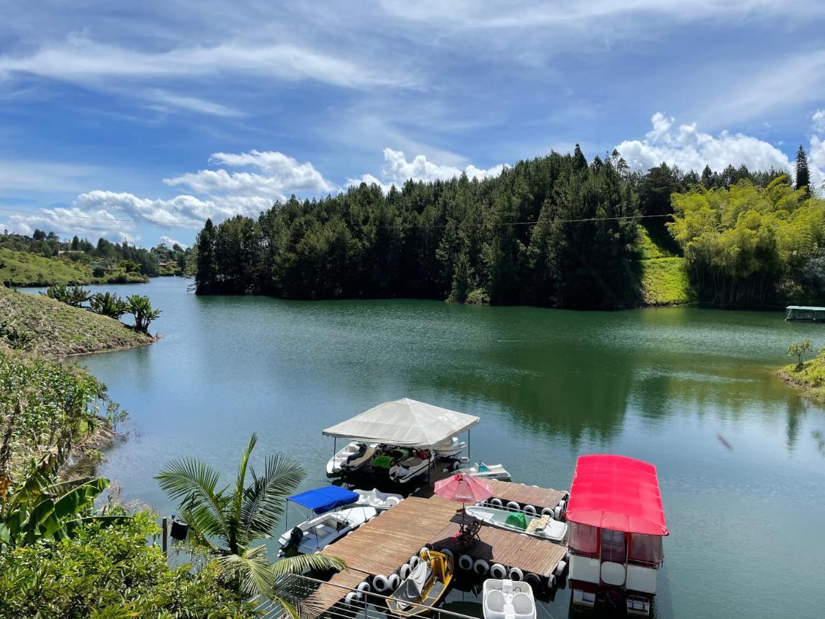 Villa Finca Santa Monica Guatape Privada Lujosa Piscina Jacuzzi Sauna Muelle Represa Jetski Planchon Exterior foto